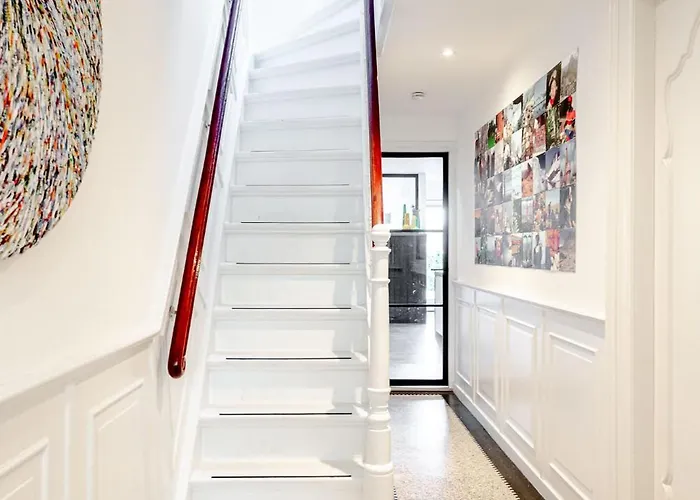 別荘 Luxurious Family